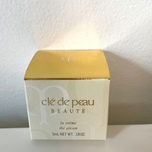 Clé de Peau Beauté
La Crème